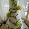 Close up of the 4 tier round vine and leaf cake.